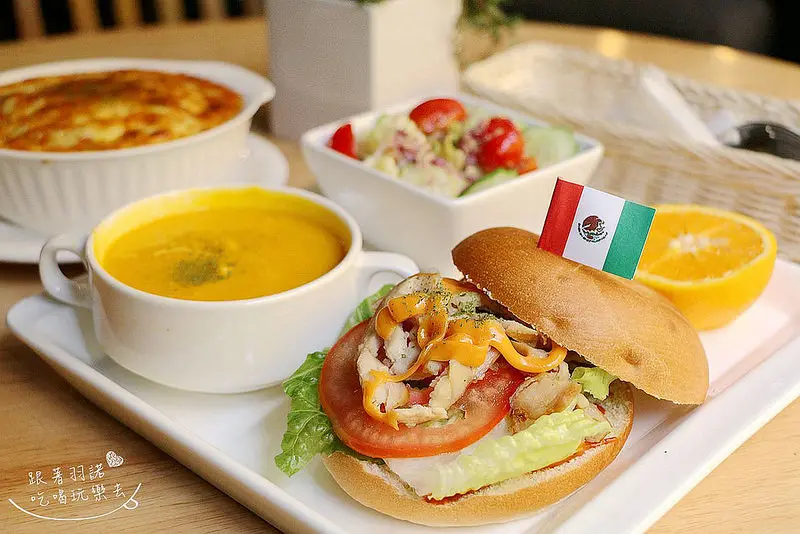 【羽諾食記】『咖啡宴(大安店)』❤一杯手沖咖啡 一份輕食早午餐 與一份鬆餅打造出平凡卻幸福的下午時光❤捷運忠孝復興站免費WIFI插座/寵物友善/輕食下午茶手沖咖啡店推薦