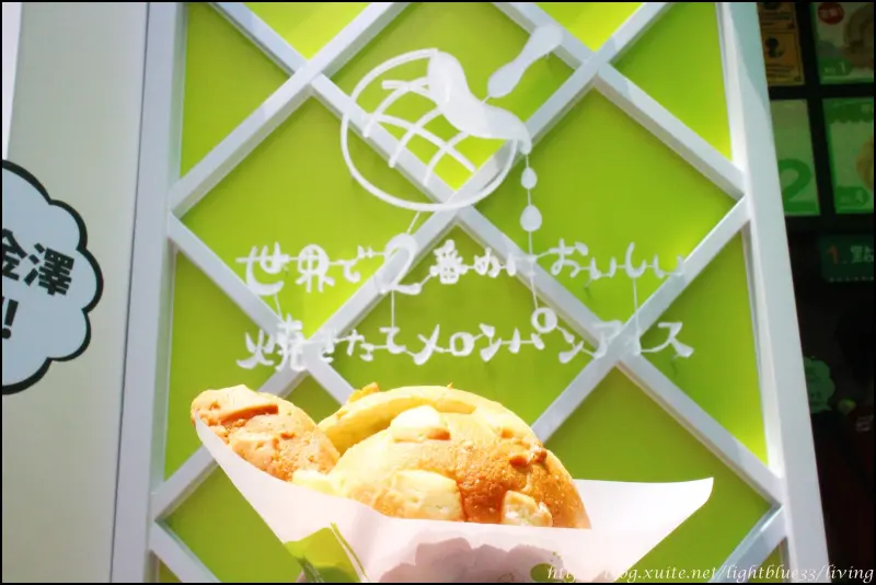 [ 世貿101站／Neo19美食 ] 世界第二好吃的現烤冰淇淋菠蘿麵包～金澤排隊美食