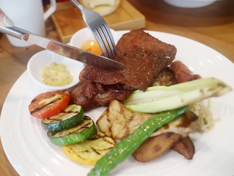 【高雄新興】Remember EAT 記得吃。聚餐約會推薦。回訪率破表