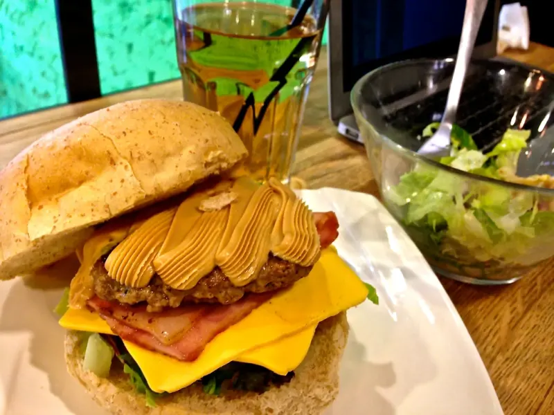 永和早午餐｜再一塊吧ing 退步的花生岩漿吐司好失望（多訪）