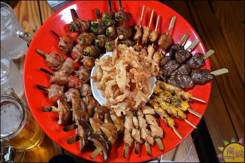 台中西區特色美食。安兵衛。免機票穿越到日本 浮誇串燒新登場 加碼燒肉火鍋買一送一太超值!        
      