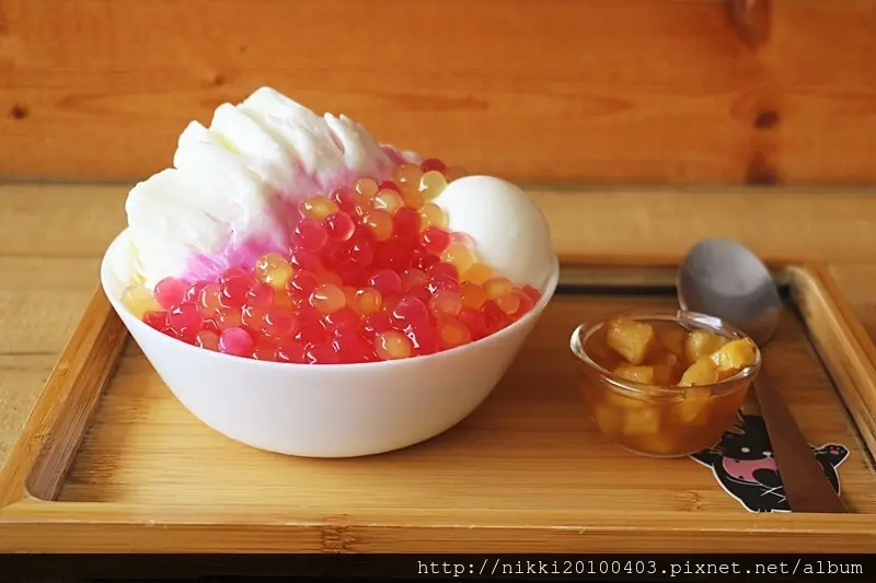 嘉義打貓冰果室 嘉義雪花冰推薦 嘉義必吃冰品美食 嘉義夢幻繽紛鳳梨冰