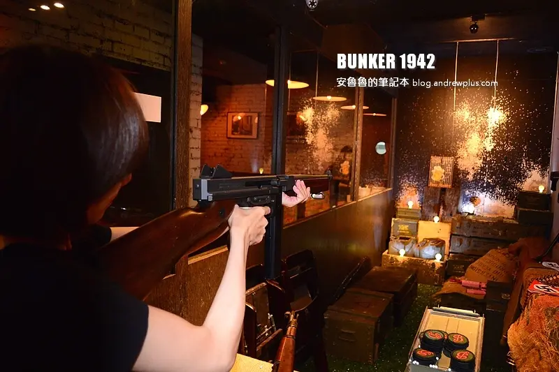 BUNKER 1942-周末夜手持二戰湯普生衝鋒槍來杯軍火之王＠台北市大安區/美式餐廳/餐酒館/漢堡/忠孝敦化餐酒館/調酒/忠孝敦化站