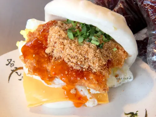 烏日刈包大王，就在明道中學旁的美味。