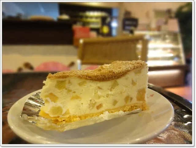 台北三芝 三芝小豬幸福烘焙～在山林的童話小屋享起司蛋糕