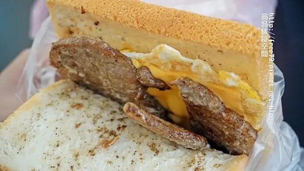 【美食-泰山區】晨吉司漢肉排蛋吐司-泰山明志店，明志路上超多美食欸！