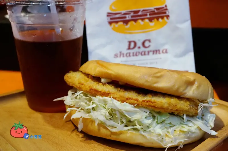 【台北美食】士林夜市美食 排隊人氣小吃 異國風味迪司沙威瑪 D.C Shawarma 好吃推薦 壽星當月免費!