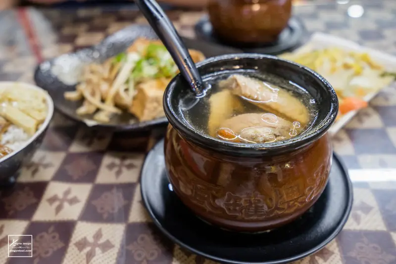 桃園｜楊梅【甕仔麵瓦罐煨湯館】小食記