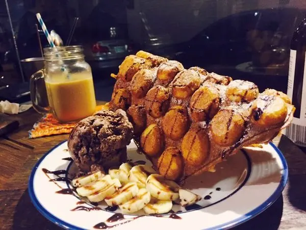 捷運中山站✿共樂 Gung Lok✿赤峰街上的港式咖啡廳 ! 超道地雞蛋仔與西多士~不限時慢慢享受香港風情!