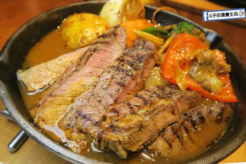 銀兔湯咖哩-師大美食-日本北海道湯咖哩,天冷吃好溫暖~厚切牛排嫩又厚實,蔬菜超多.師大夜市.日式咖哩飯餐廳