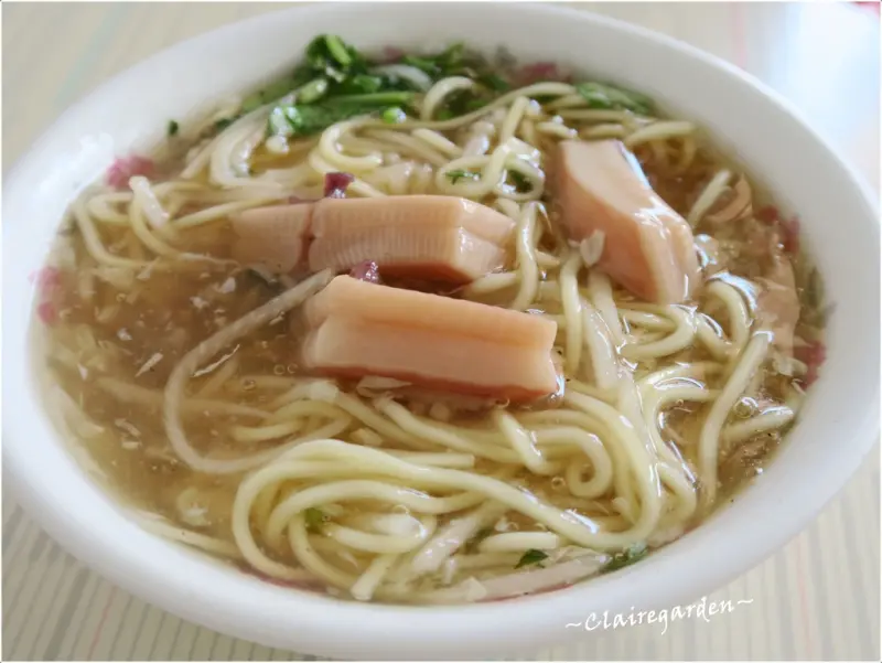 [南崁菜鳥覓食記] 張大嘴魷魚羹~揮汗如雨也要吃-午間限定超厚實魷魚羹