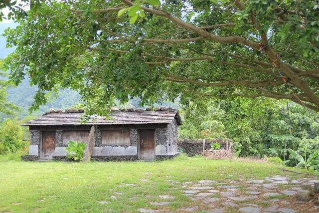 屏東。三地門。整座部落都是戶外美術館 傾聽圖騰的故事 / 青葉部落