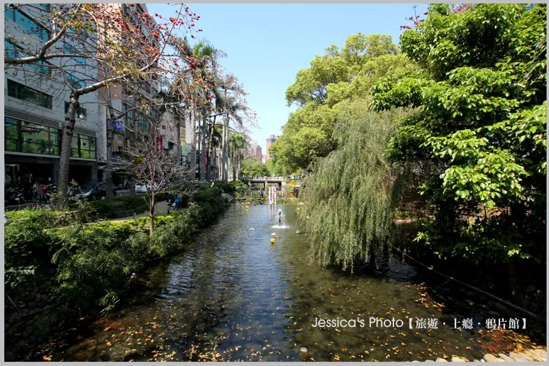 新竹●東城門&護城河親水公園●新竹一日輕旅行/徒步美術館/藝術與生活/親子旅遊好去處