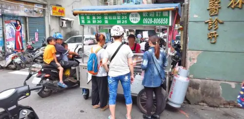 【新莊美食】中平路鍋貼店-扎實飽滿的美味鍋貼