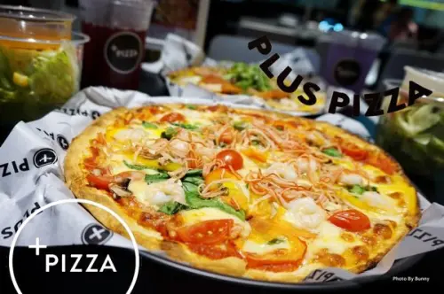 【台北美食】Plus Pizza 製作個人風味 創意拼湊專屬個人口味 / 梁靜茹比薩店