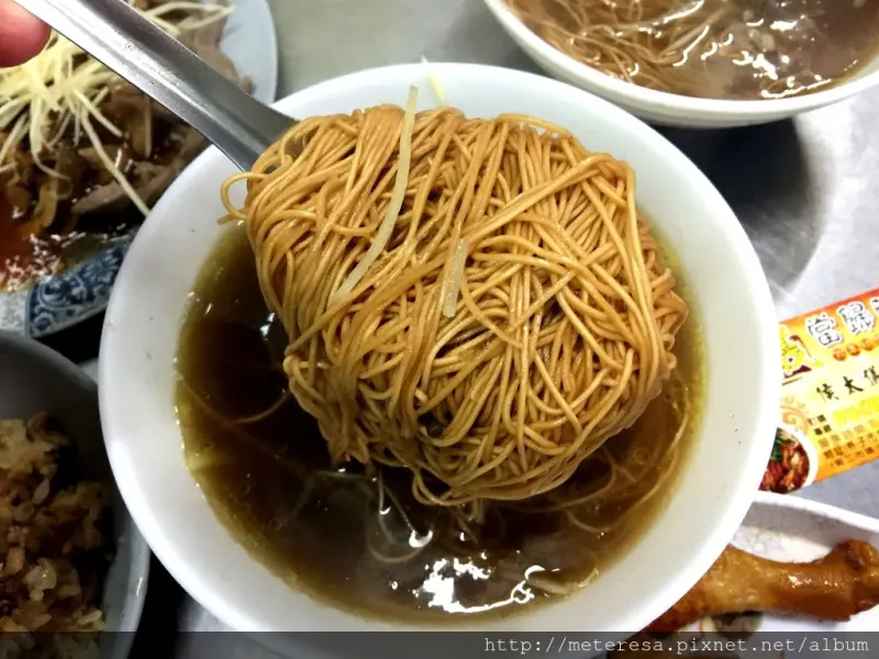 【嘉義美食】朴子市。鴨肉儀當歸鴨。百年老店路邊攤好滋味