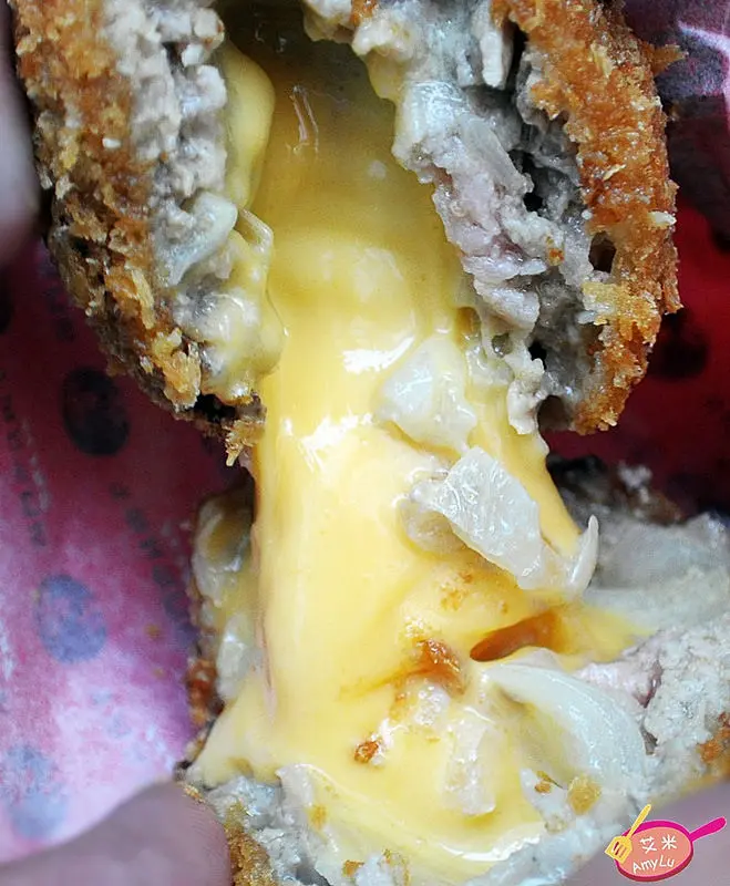 2016台中爵士音樂節必吃美食。雷丸牛肉丸專門店。大推爆漿牛肉丸 霸氣外漏收服味蕾! 台中爵士音樂節9.30~10.10/一中商圈必吃巷弄美食/一中街推薦道地日式小吃