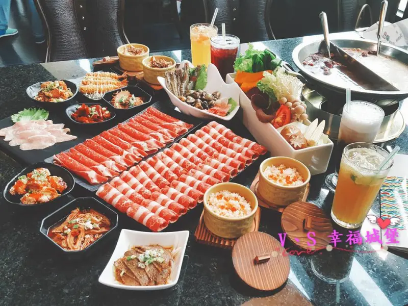 【內湖美食】大直捷運站 金極鮮火鍋 ~ 單點式吃到飽，豐富火鍋食材、炸物、冰品任君挑選，就是要給你最棒的口感，獨立包廂，親民價格，讓你花少少、吃飽飽