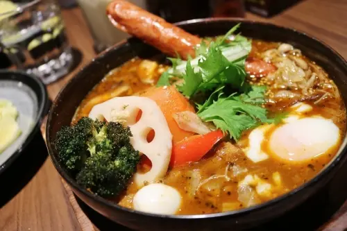 【台北美食】北海道スープカレGARAKU湯咖哩-『象山站』Neo19餐廳好食