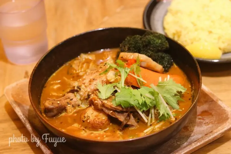 |台北信義‧日式| 來自北海道的美味湯咖哩《北海道スープカレーGARAKU湯咖哩》札幌排隊名店.NEO19美食.捷運台北101/世貿站