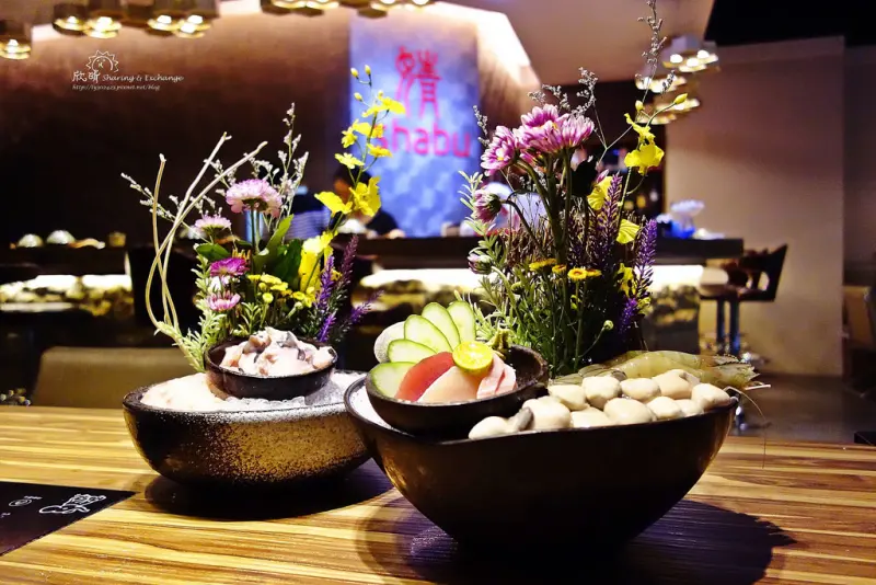 |新莊區火鍋|婧火鍋+華麗擺盤豐盛海鮮食材