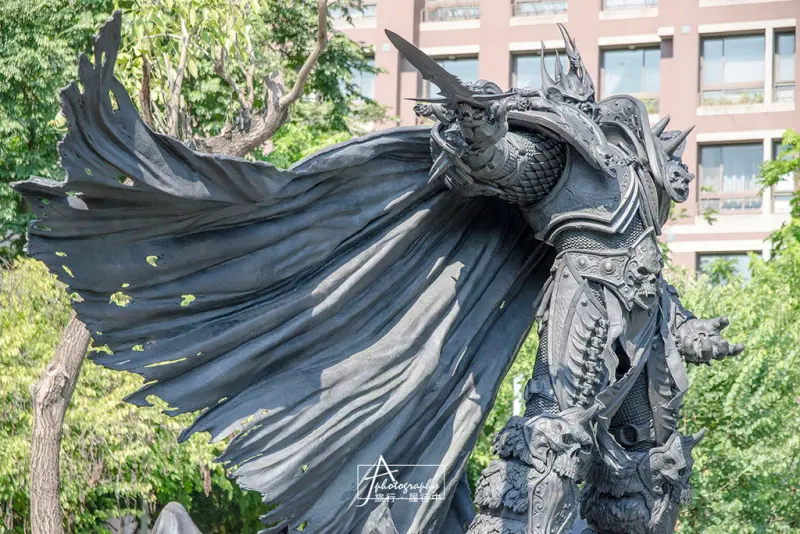 台中草悟道阿薩斯雕像