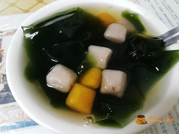 【新竹美食】城隍廟附近葉綠素豆花《福泉布丁豆花》招牌三色水果必點