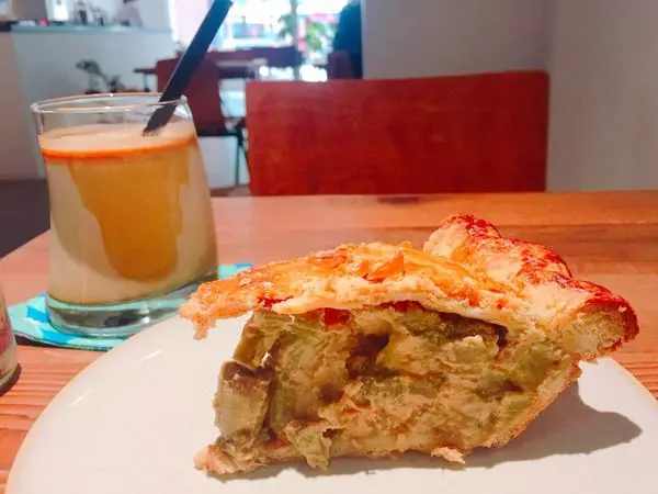 捷運西門站✿La Grotta✿西門町周邊 ! 遠離鬧區一點點 寧靜舒適的空間~ 厲害的手做蛋糕 !