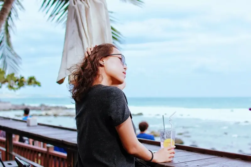 台東景觀餐廳/卑南逐浪海景咖啡，一覽富山護漁區的絕佳海景，拍照打卡也很推 - Ann‧榜哥‧生活事務所