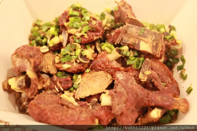 吃。台南｜脆皮烤鴨・鴨肉拼盤・鹽酥鴨「好可口烤鴨店」。