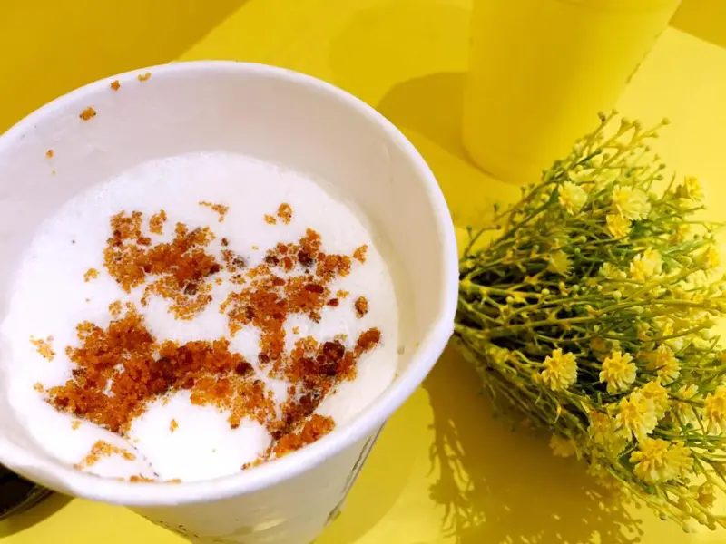 台北大盜陳-放好放滿的烏魚子奶蓋烏龍，鹹甜融合說不出的口感呀！