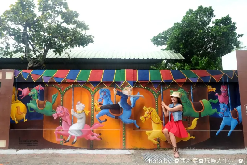 【嘉義。布袋鎮】打卡拍照新亮點！讓我們前往布新國小欣賞一場『喵星人的愛情故事』3D彩繪，還可以順遊超人氣景點高跟鞋教堂喔！