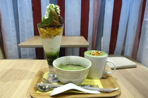 nanas green tea信義A8‧抹茶界星巴克來了~抹茶蛋糕百匯的華麗登場!!!