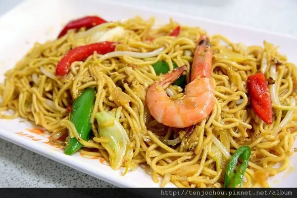 花花，甲飽沒【台北食記】大姊的店 新加坡料理好吃又便宜！三重異國美食推薦！