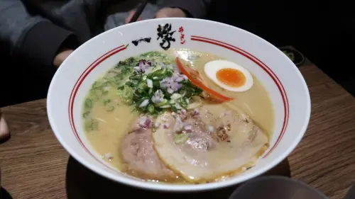 【食記】麵屋一擊。中壢Sogo附近拉麵店推薦(2020菜單、價位)