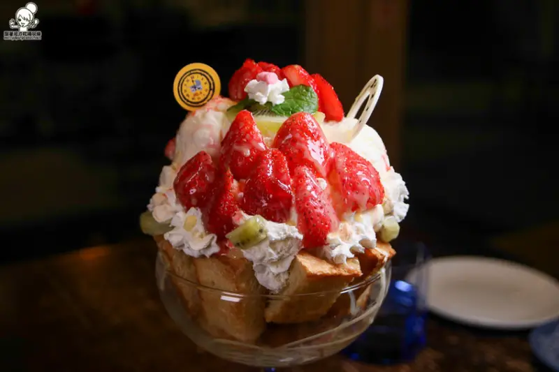 姊妹淘約會秘密基地大分享，驚艷餐點搭配邪惡金磚聖代好療癒 X 嗜好咖啡 捷運美食、約會聚餐、下午茶 - 跟著尼力吃喝玩樂＆親子生活