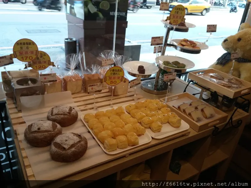 【板橋府中】New Spark Cafe -板橋   歐式麵包 小點心 現烤出爐