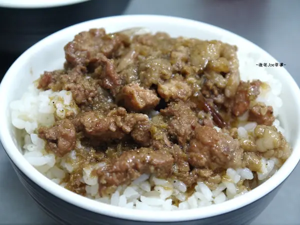 廟口明原汁牛肉麵，走過路過很容易錯過....