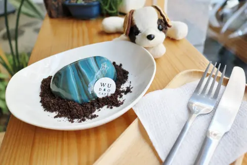 台南｜熨斗目花珈琲珈哩cafe WUDAO 新美街早午餐．少女心噴發的大理石蛋糕 - 奇奇一起玩樂趣