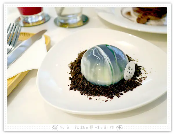 [台南食記] 熨斗目花珈琲 珈哩~老屋裡的驚豔下午茶！食品也是藝品！焦糖葡萄鬆餅富士/苦甜法芙娜煙管/石頭蛋糕！