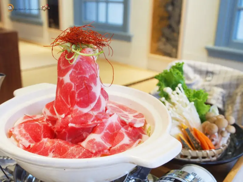 台南中西區 熨斗目花珈琲珈哩 新美街老屋 火鍋、咖哩、日式飯糰朝食