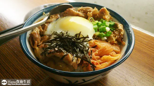 【新北三重】夜葉食堂 Night Leaf | 自強路隱密日式宵夜美食 必點平價好吃的燒肉飯 另有小菜/燒烤/炸物 
