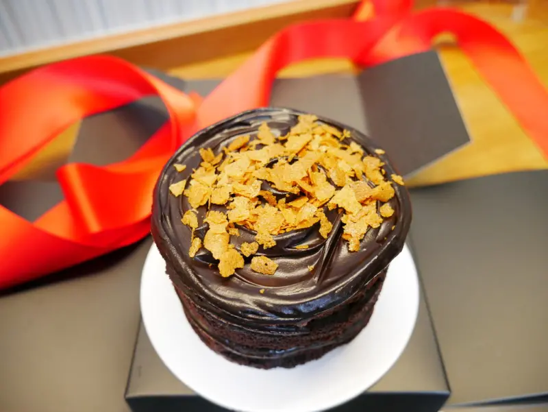 BLACK AS CHOCOLATE 站前門市･生日慶生的經典巧克力蛋糕･榛果巧克力蛋糕･台北車站