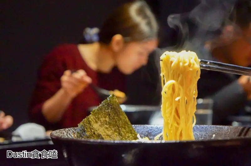 吃到口臭也甘願！免費加麵│學士路236巷 / 台中拉麵推薦 / 中國醫藥大學『台中 ‧ 北區』