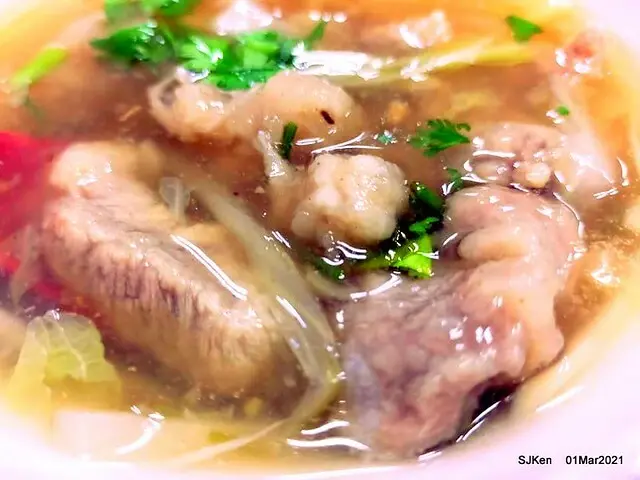 (北捷市政府站附近美食)永吉路30巷「阿宗魚翅肉羹」--- 不賣魚翅道地台灣味，平價又好吃!