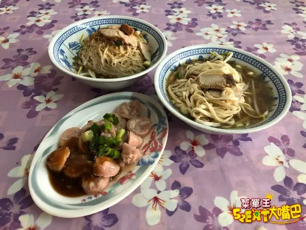 屏東恆春美食古早麵》阿婆麵店(阿婆乾麵)菜單價位大公開！在地人推薦超古早味的簡單味道～恆春中山路必吃美食小吃旅遊景點推薦。