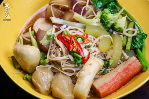 【中肯‧食記】滷味香加熱滷味南西總店‧捷運中山站｜超厲害臭豆腐鴨血‧清爽健康蔬食新滷味！