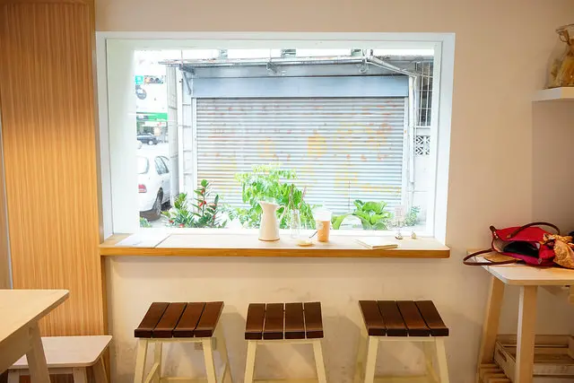 台中美食~Mr. Milk 酪農先生 童話穀倉風的奶製品專賣店 目前都有85折的優惠喔！