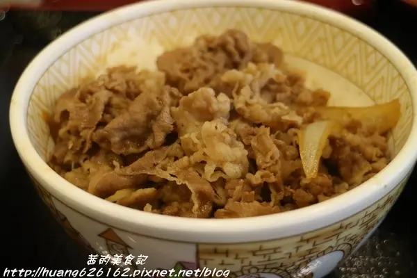【新北三重區】新北市第一家平價牛丼飯『日本すき家丼飯(SUKIYA)』24小時不打烊、捷運菜寮站~