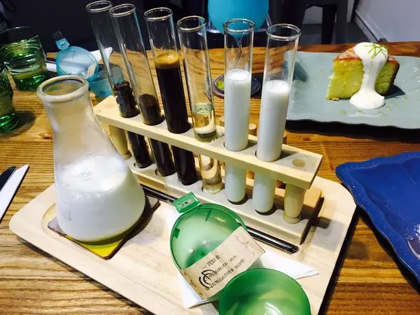 捷運圓山站✿Gacha Gacha ｜ 轉咖啡✿ 好俏皮的方式喝咖啡! 期待又驚喜的扭蛋咖啡~